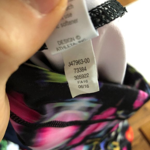 Athleta freedom sonar leggings - Picture 8 of 13